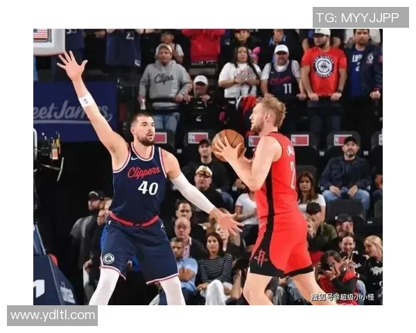 今日篮球盛宴国王对决快船谁能笑到最后引发球迷热议