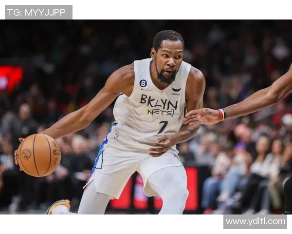 克劳德与杜兰特的对决：谁能在赛场上笑到最后